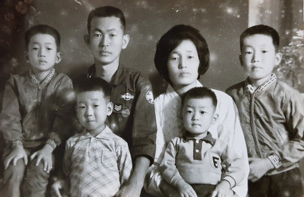 1965년 10월 월남 파병 출발 전 가족사진