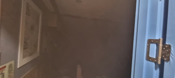 읍내동 노래연습장 건물 뒤편 화재 및 덕트로 유입된 연기